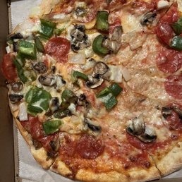 The most pathetic pizza ever delivered The most pathetic pizza ever delivered