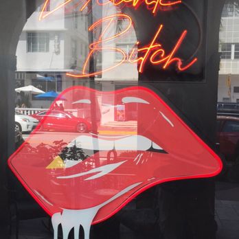 Drunk Bitch - Bars Near Me - Miami Beach, Florida