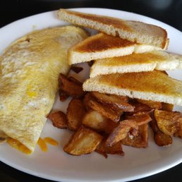 Mushroom cheddar omelette with sourdough toast Mushroom cheddar omelette with sourdough toast