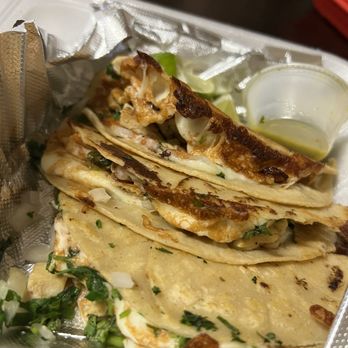 Quesa Loco - 3 Chicken Street Tacos - Latin American Near Me - Orlando , Florida