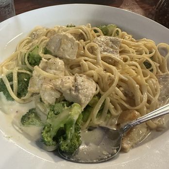 Vinny's Ristorante - Chicken alla Panna - Italian Near Me - Somerville, Massachusetts