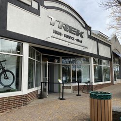 Trek Bicycle Newington - Outside
