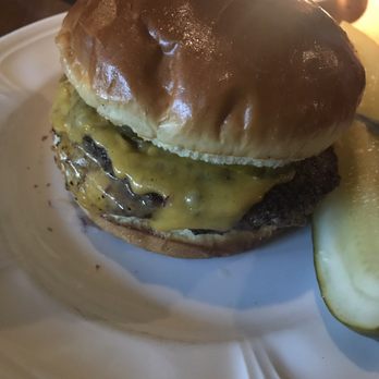 Au Cheval - Cheeseburger - Bars Near Me - Chicago, Illinois