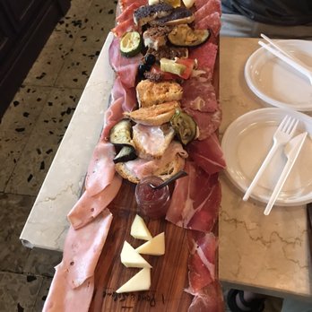 Pane e Salame - Medium mixed board - Wine Bars Near Me - Rome, RM Pane e Salame - Medium mixed board - Wine Bars Near Me - Rome, RM