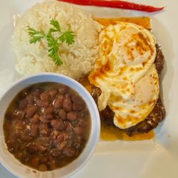 Midwest Grill & Bar - Food