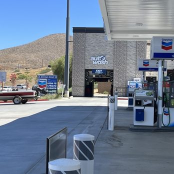 Chevron - Car wash available - Convenience Stores Near Me - Lake Elsinore, California