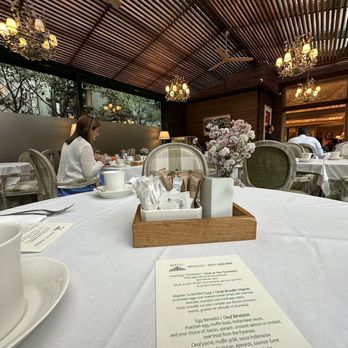 Hotel Majestic - Restaurants Near Me - Barcelona, B