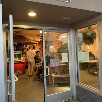 Tsuru Sushi - Front door - Japanese Near Me - San Leandro, California Tsuru Sushi - Front door - Japanese Near Me - San Leandro, California