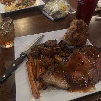 The Pig & Whistle - sunday roast - Pubs Near Me - Cocoa Beach, Florida
