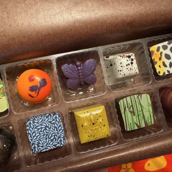 William Dean Chocolates - Chocolatiers & Shops Near Me - Belleair Bluffs, Florida William Dean Chocolates - Chocolatiers & Shops Near Me - Belleair Bluffs, Florida