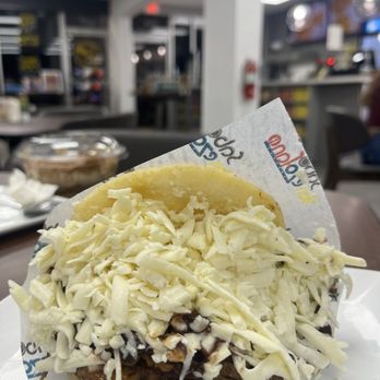 Sabor Venezolano Calle 8 - Mucho queso - Venezuelan Near Me - Miami, Florida Sabor Venezolano Calle 8 - Mucho queso - Venezuelan Near Me - Miami, Florida