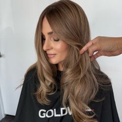 Bella U Studio - Soft balayage