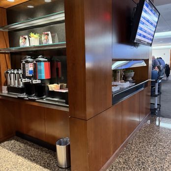 United Club - Airport Lounges Near Me - Dulles, Virginia