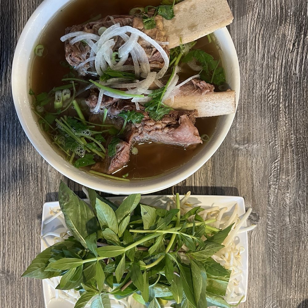 Pho Leo & Grill - P4. Phở Short Rib with soft noodle - Vietnamese Near Me - San Diego, California