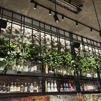 Tenfold Rooftop - Bar set up - Cocktail Bars Near Me - San Antonio, Texas