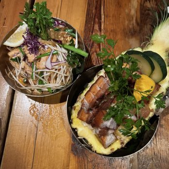 Lemongrass Brooklyn - Pineapple fried rice - Thai Near Me - Brooklyn, New York Lemongrass Brooklyn - Pineapple fried rice - Thai Near Me - Brooklyn, New York