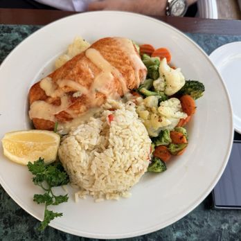 Peter's On Eglinton - Salmon Steak - Fish & Chips Near Me - Mississauga, Ontario