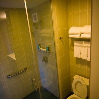Aloft by Marriott Broomfield Denver - Bathroom, shower. - Hotels Near Me - Broomfield, Colorado Aloft by Marriott Broomfield Denver - Bathroom, shower. - Hotels Near Me - Broomfield, Colorado