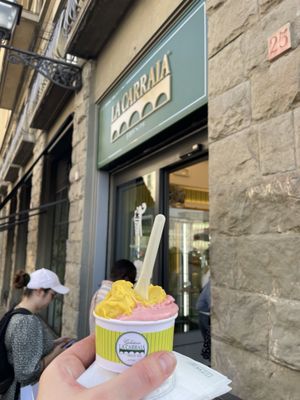 Gelateria La Carraia by null