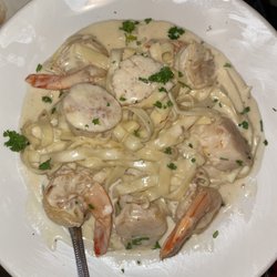 Caesar's Italian Restaurant - Shrimp and scallops