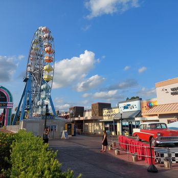 Nathan's Famous - ferris wheel in the background - Hot Dogs Near Me - Kissimmee, Florida Nathan's Famous - ferris wheel in the background - Hot Dogs Near Me - Kissimmee, Florida