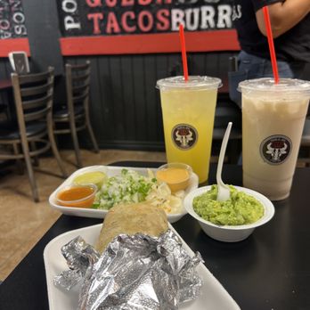 Tacos El Jefe - Veggie burrito, guacamole, loaded salsa bar - Tacos Near Me - stanton, California