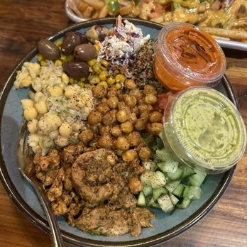 Spitz Mediterranean Street Food - Remix Bowl - Mediterranean Near Me - Goodyear, Arizona
