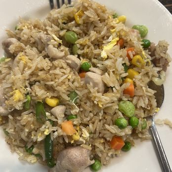 Luyixian - Chicken friend rice 5/5 - Shanghainese Near Me - Alhambra, California