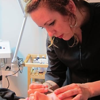 Ritual Queen Beauty - Randi Lynn doing an eyebrow waxing. - Skin Care Near Me - Boulder, Colorado Ritual Queen Beauty - Randi Lynn doing an eyebrow waxing. - Skin Care Near Me - Boulder, Colorado