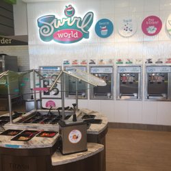 RaceTrac - Brand new clean area! Awesome ice cream/yogurt!