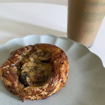 Ocean Side Bakery - Bakeries Near Me - Honolulu, Hawaii