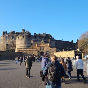 Edinburgh Castle - Entrance - Landmarks & Historical Buildings Near Me - Edinburgh, EDH