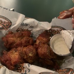 Sports Grill Miami Lakes - Lemon Pepper Boneless Wings. Thank you to Sam for suggesting these. Amazing service. Amazing flavor. Definitely recommending to all!