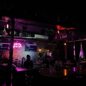 The Oaks Tavern - Karaoke Near Me - Sherman Oaks, California