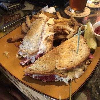 Buddy Lou's Eats Drinks & Antiques - New American Near Me - Hancock, Maryland