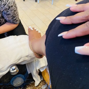 Serenity Nail Spa - Nail Salons Near Me - Pinole, California