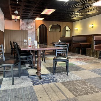 Taco Bout Gyro - Interior space. - Halal Near Me - Tigard, Oregon Taco Bout Gyro - Interior space. - Halal Near Me - Tigard, Oregon
