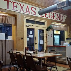Hill Country Cafe - Inside