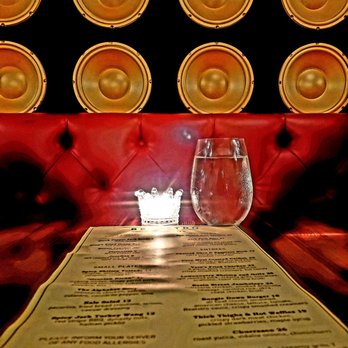 Beatstro - Where kings and Queens eat, hip hop love and great food. - American Near Me - Bronx, New York Beatstro - Where kings and Queens eat, hip hop love and great food. - American Near Me - Bronx, New York