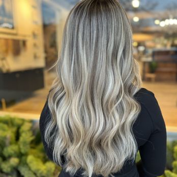 Salon Two Zero Nine - Lived in blonde hair - Hair Salons Near Me - Turlock, California