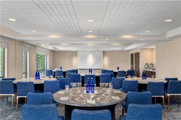 Hilton Garden Inn Burlington Downtown by null