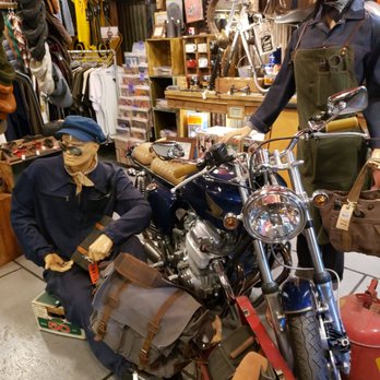 Le 63 Boutique - Used, Vintage & Consignment Near Me - Montreal, Quebec Le 63 Boutique - Used, Vintage & Consignment Near Me - Montreal, Quebec