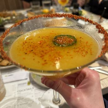 Pacific Catch - Spicy pacific - Sushi Bars Near Me - Santa Clara, California