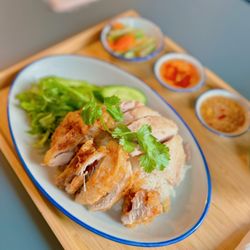 A Ma Chicken Rice - Combo Chicken and Rice Set | IG: minnieecravings