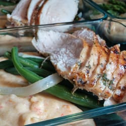 Friend That Cooks Personal Chef Service - Weekly #mealprep for families in #Omaha. Learn more at www.omahamealprep.com.