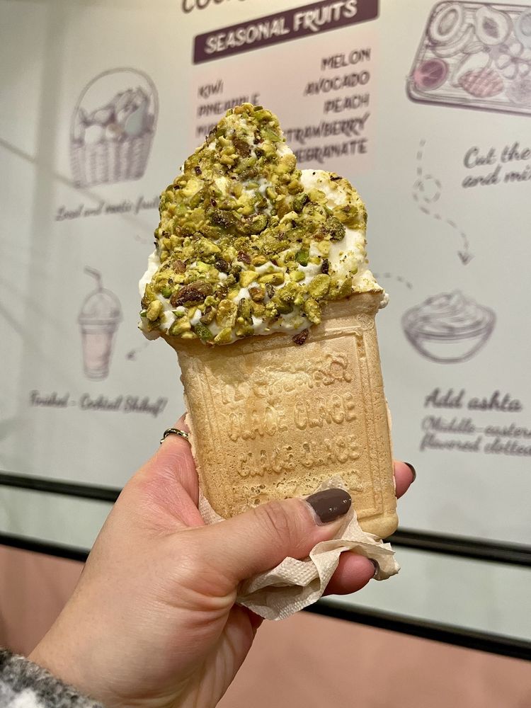 LE PARFAIT Updated October 2024 46 Photos & 23 Reviews 812 Homer