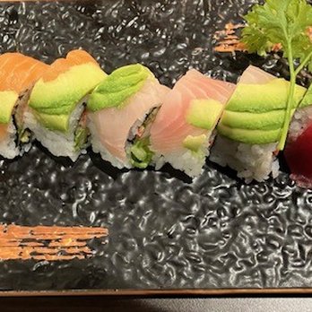 Sushi Yama - Rainbow Roll - Sushi Bars Near Me - Orlando, Florida
