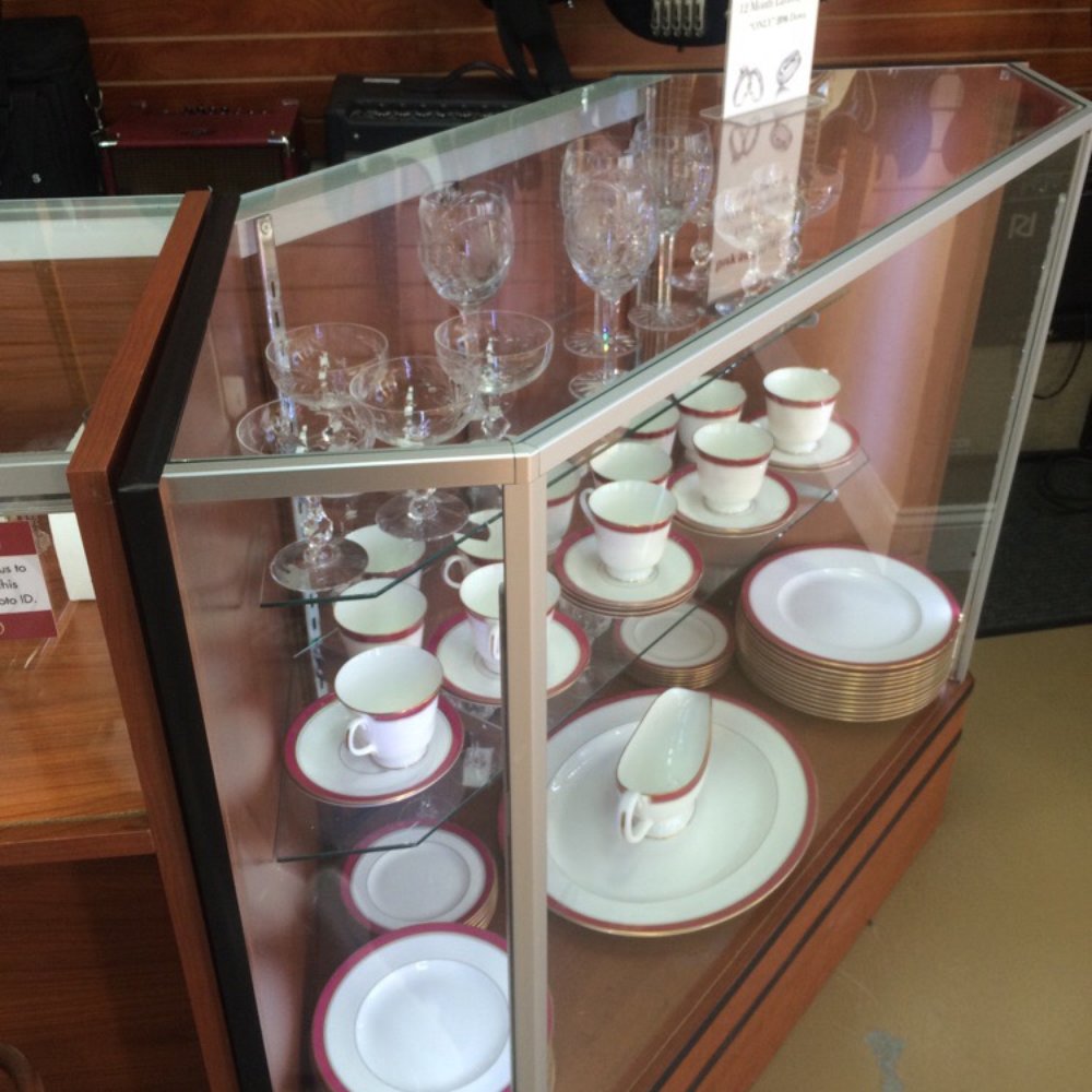 Buy Sell Loan - China and crystal - Pawn Shops Near Me - Oakland, California Buy Sell Loan - China and crystal - Pawn Shops Near Me - Oakland, California