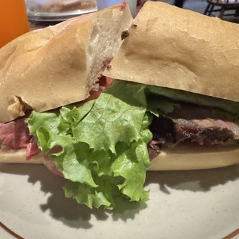 Harry's Hofbrau - Saturday - Prime Rib 10 Oz. - American Near Me - San Leandro, California