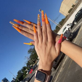 B. Magic Nail Lounge - Nail Technicians Near Me B. Magic Nail Lounge - Nail Technicians Near Me